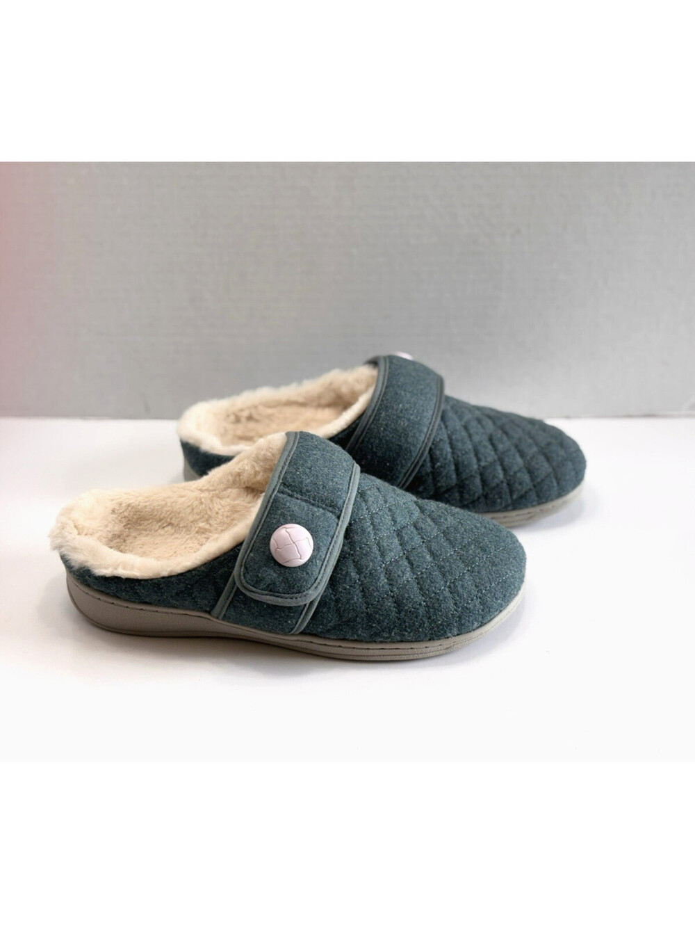 Vionic Carlin Women Sz 7 Green Quilted Slip On Slippers Arch Support Comfort Fur - Picture 2 of 14